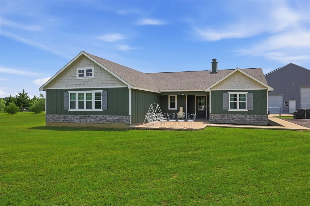 110 Highview Road Ennis, TX 75119