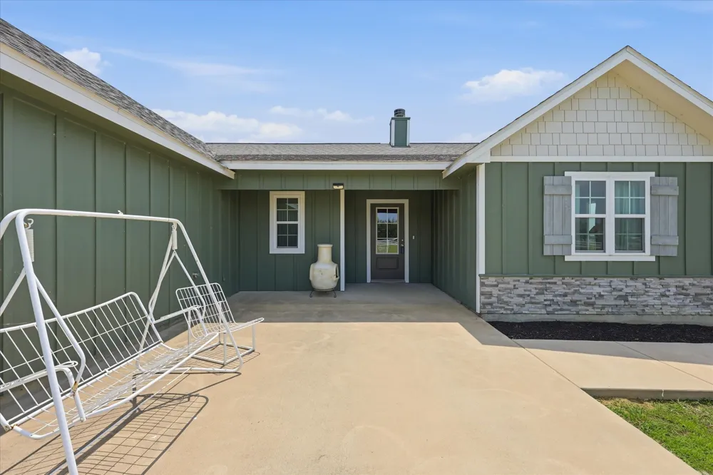 110 Highview Road Ennis, TX 75119