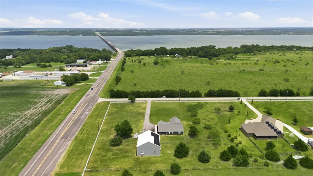 110 Highview Road Ennis, TX 75119