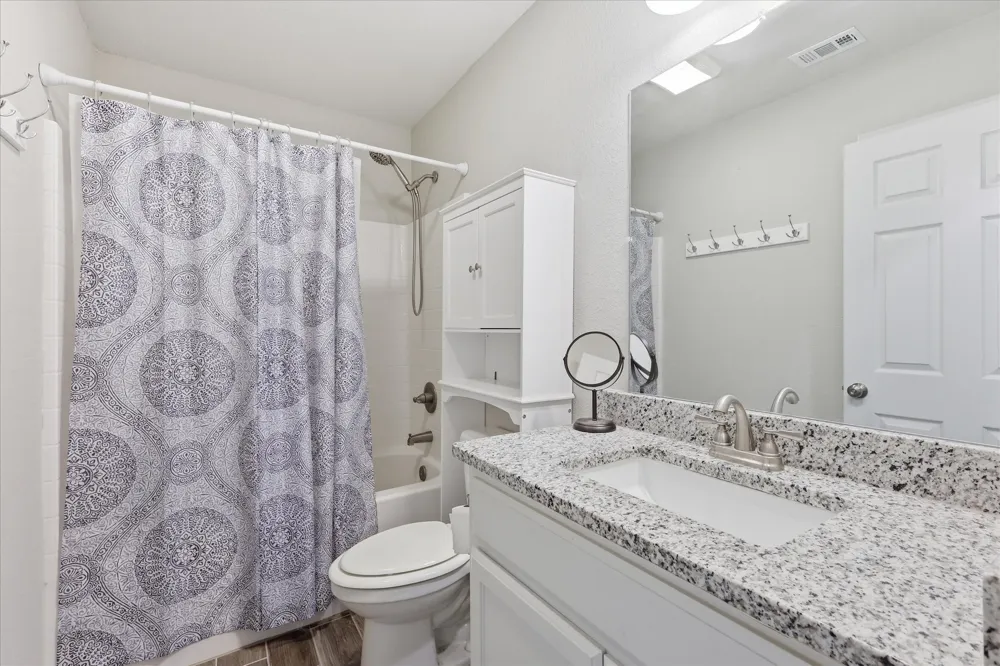 110 Highview Road Ennis, TX 75119