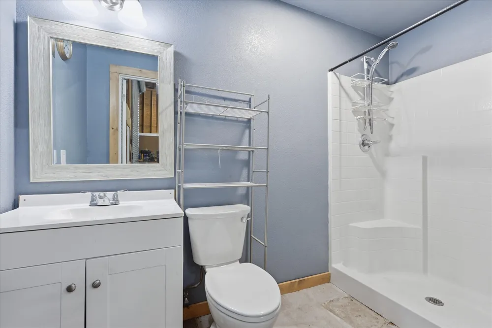 110 Highview Road Ennis, TX 75119
