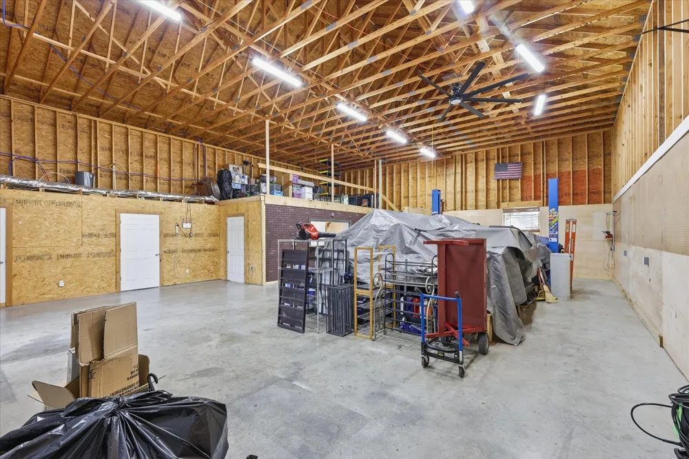 110 Highview Road Ennis, TX 75119