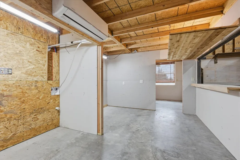 110 Highview Road Ennis, TX 75119
