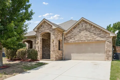 425 Corriente Trail