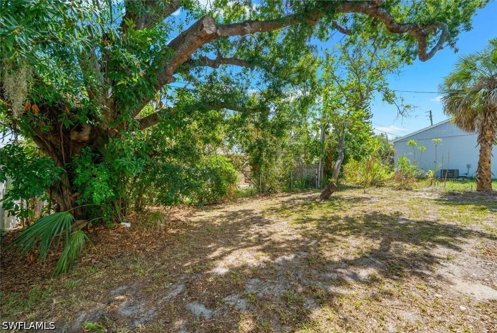 Bahia Vista Street Sarasota, FL 34239