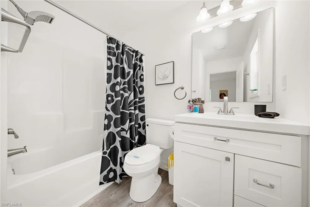 2375 Bahia Vista Street Sarasota, FL 34239
