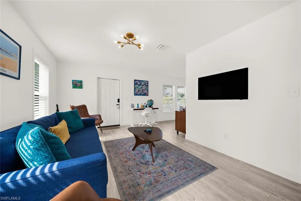 2375 Bahia Vista Street Sarasota, FL 34239