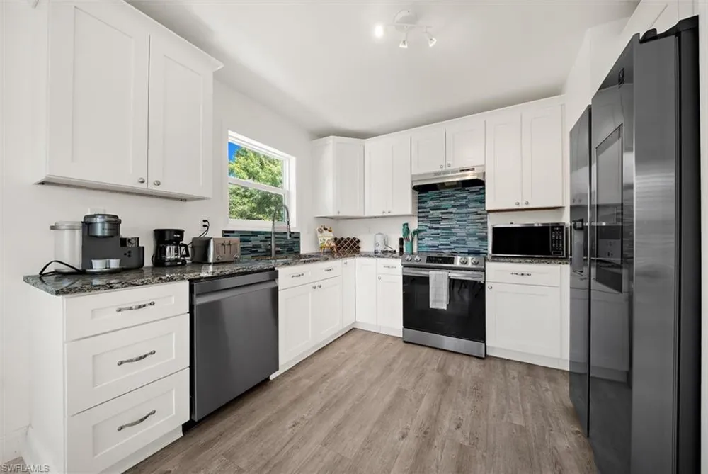 2375 Bahia Vista Street Sarasota, FL 34239