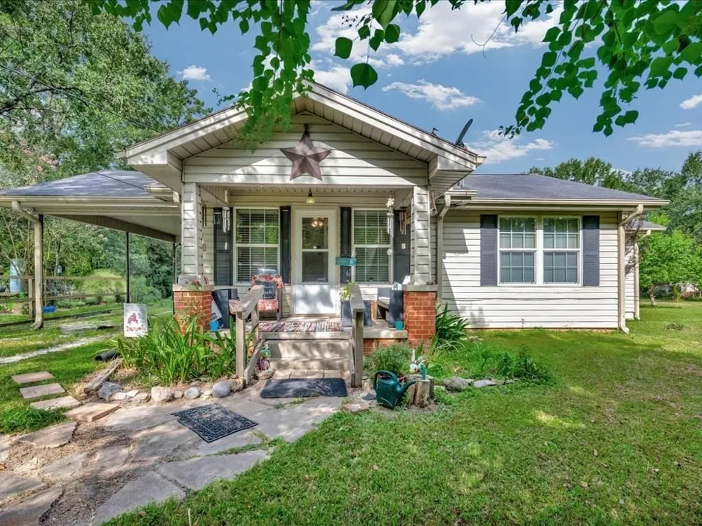 635 Oscar Berry Road Lufkin, TX 75904