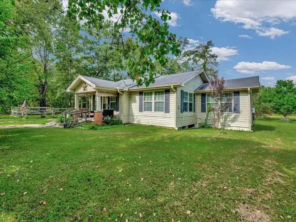 635 Oscar Berry Road Lufkin, TX 75904