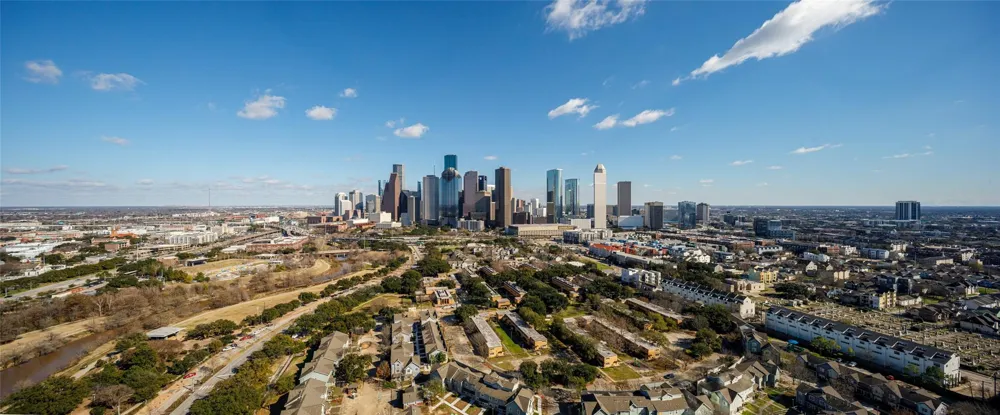 1711 Allen Parkway #2602 Houston, TX 77019