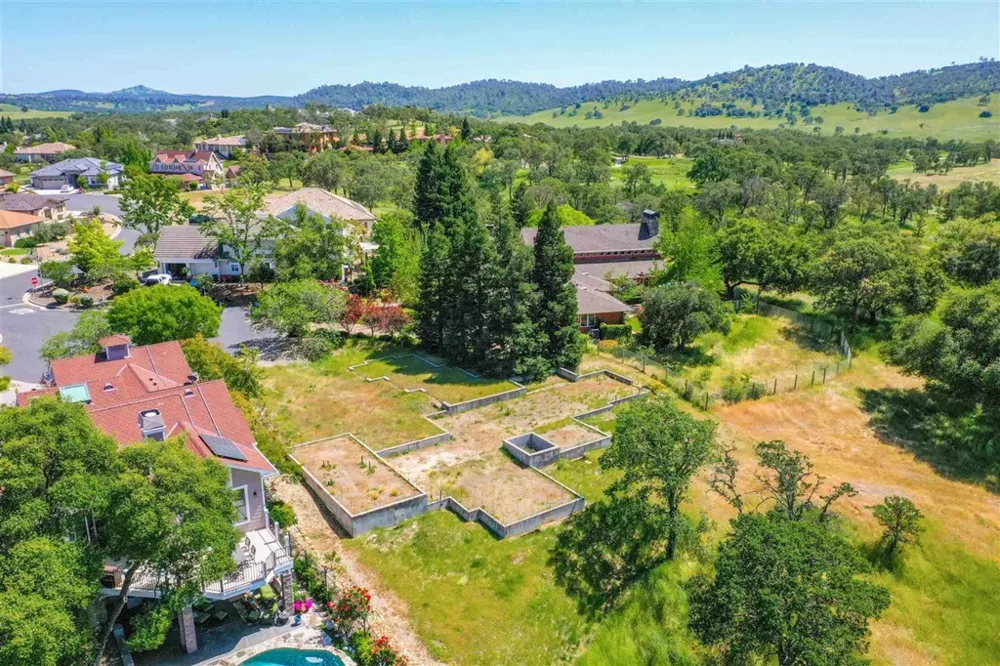 30 White Oak Copperopolis, CA 95228