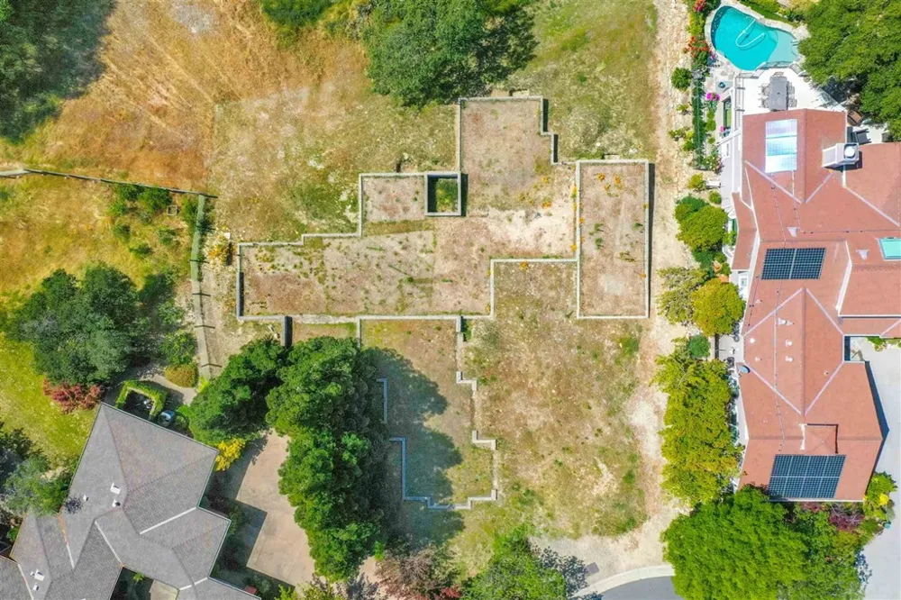 30 White Oak Copperopolis, CA 95228