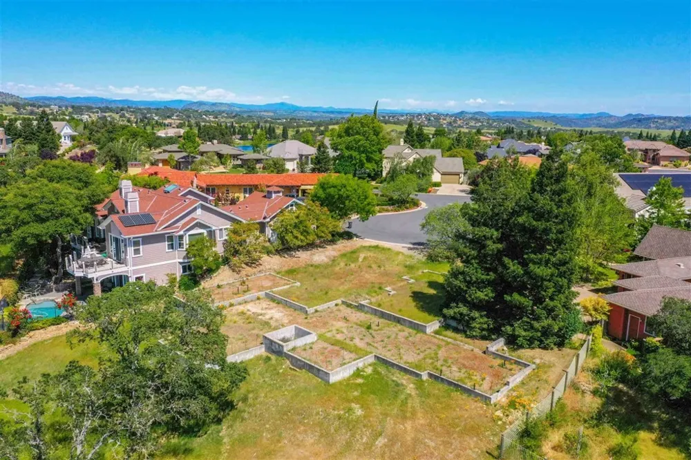 30 White Oak Copperopolis, CA 95228