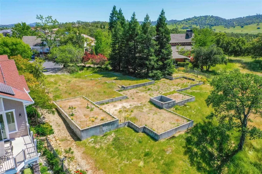 30 White Oak Copperopolis, CA 95228