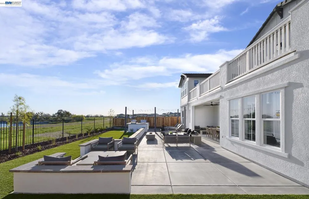 1613 Riverfront Drive Lathrop, CA 95330