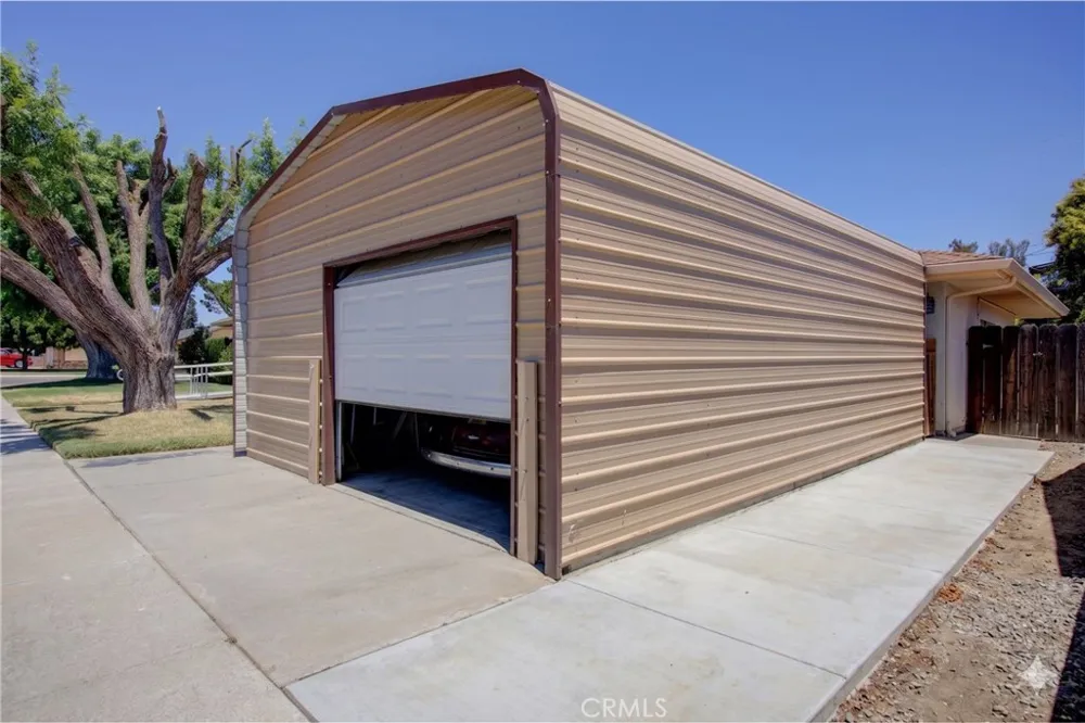105 Gill Way Chowchilla, CA 93610