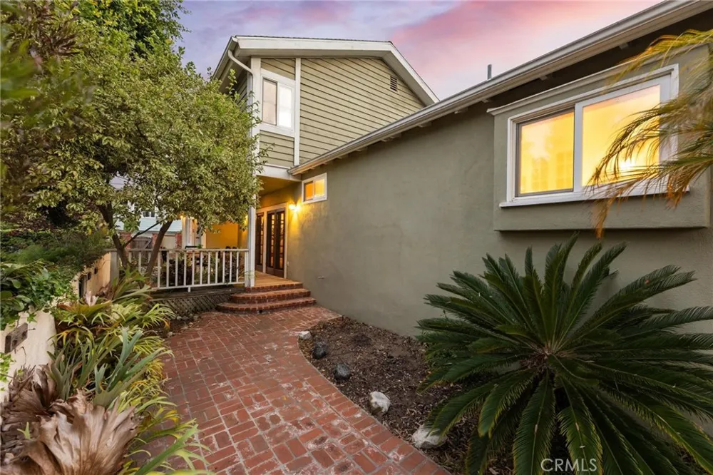 540 24th Street Manhattan Beach, CA 90266