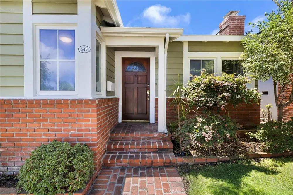 540 24th Street Manhattan Beach, CA 90266