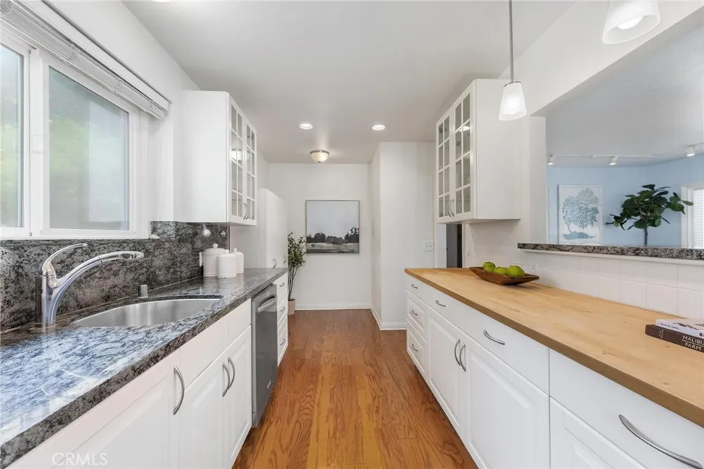 540 24th Street Manhattan Beach, CA 90266