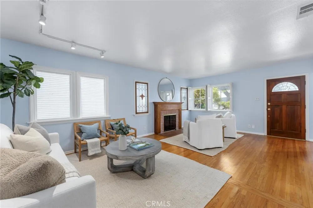 540 24th Street Manhattan Beach, CA 90266