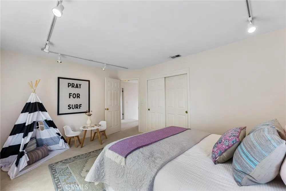 540 24th Street Manhattan Beach, CA 90266