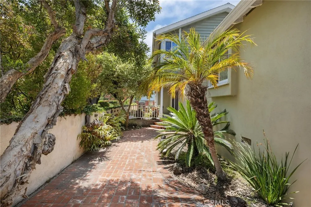 540 24th Street Manhattan Beach, CA 90266