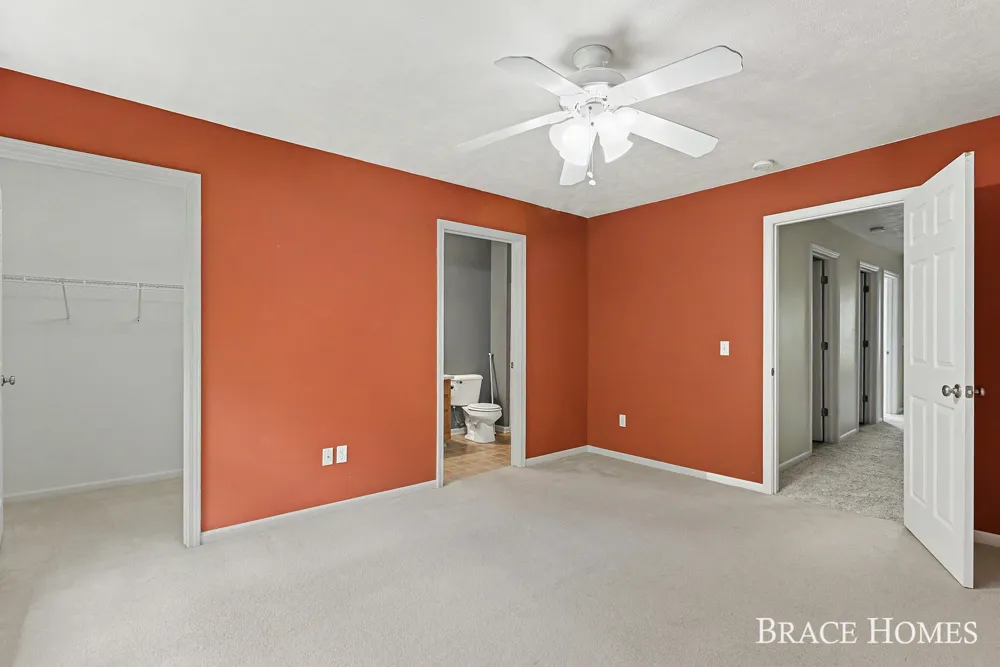 1776 Grand Court NE Grand Rapids, MI 49525