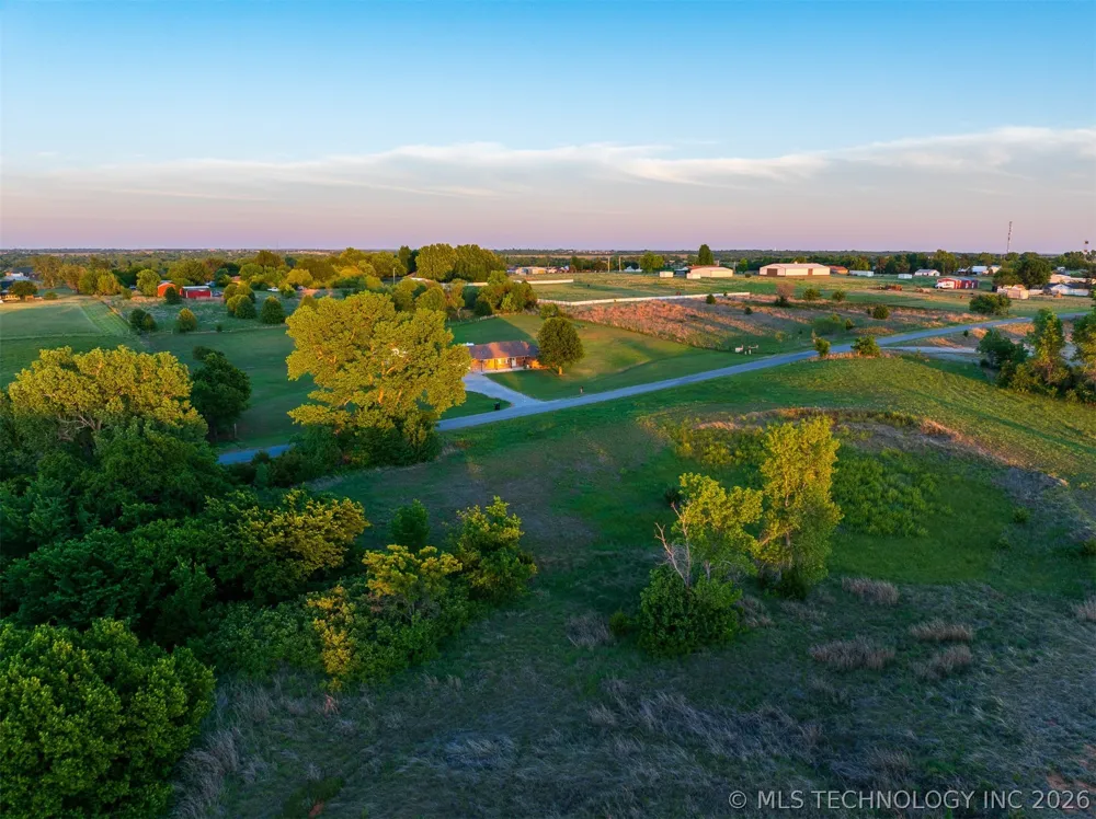 4 W County Road Tuttle, OK 73089