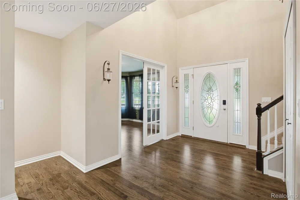9015 Huron Bluffs Drive White Lake Charter Township, MI 48386