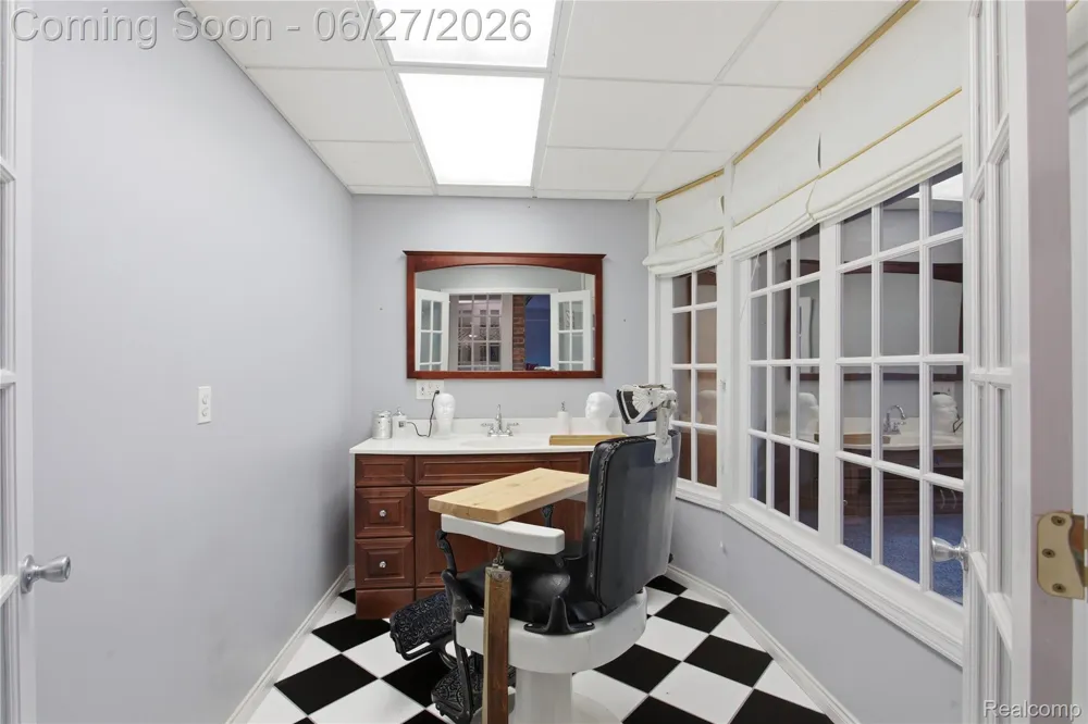 9015 Huron Bluffs Drive White Lake Charter Township, MI 48386