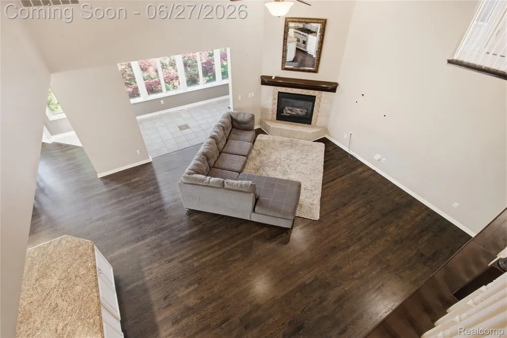 9015 Huron Bluffs Drive White Lake Charter Township, MI 48386