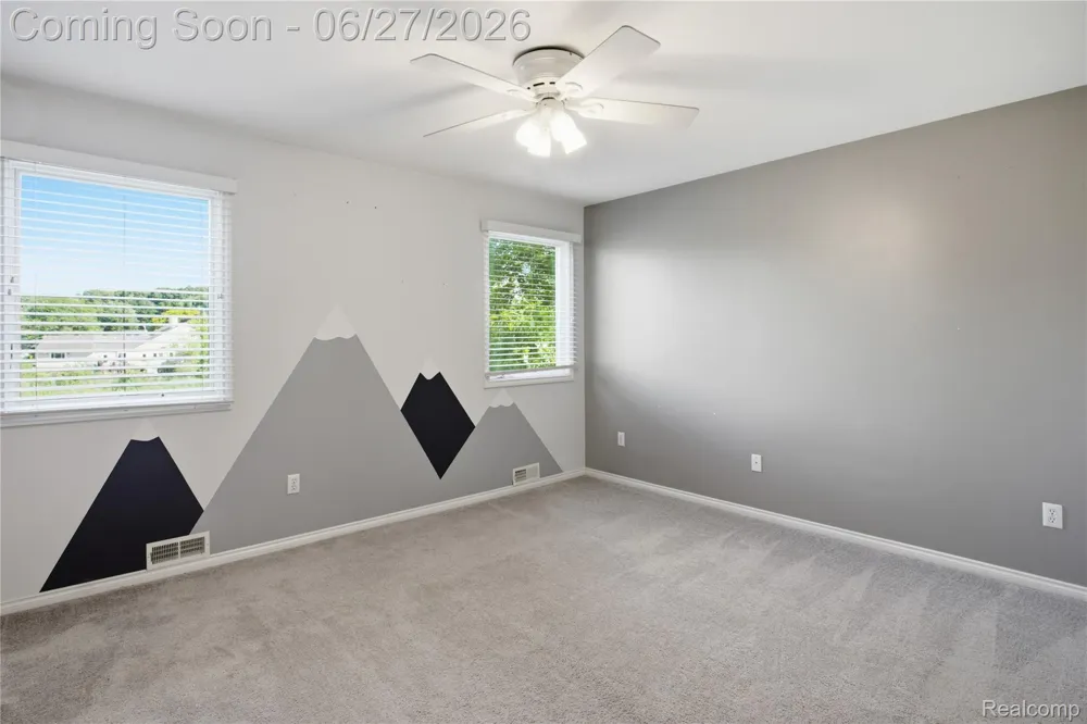 9015 Huron Bluffs Drive White Lake Charter Township, MI 48386