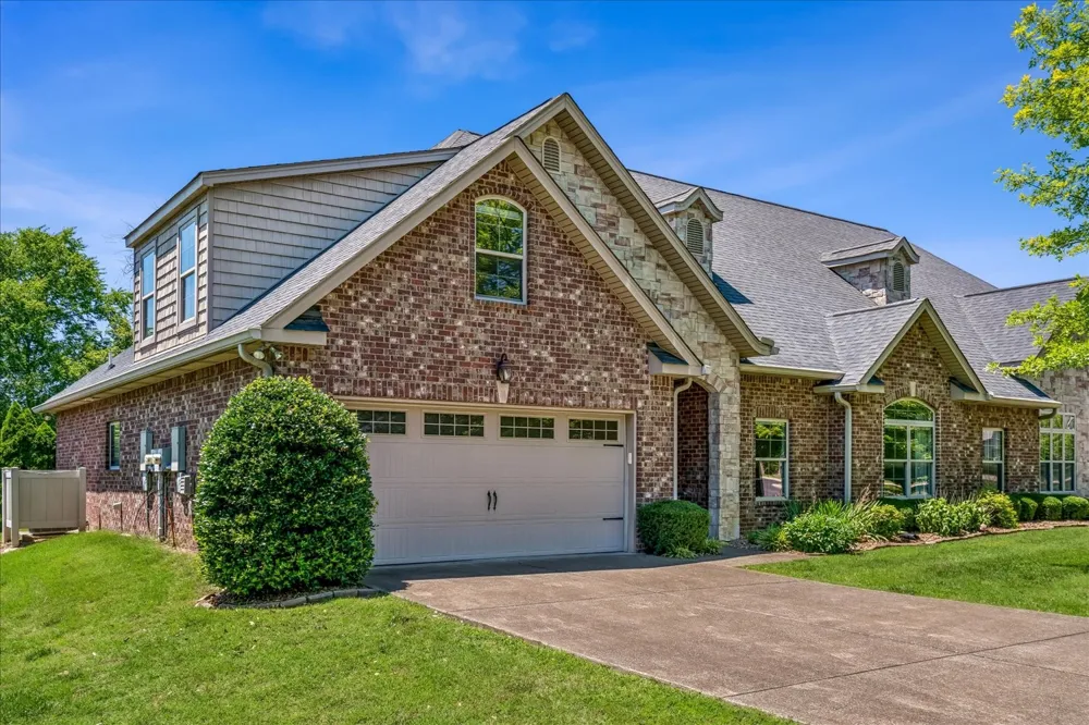 112 Silverstone Ln Hermitage, TN 37076