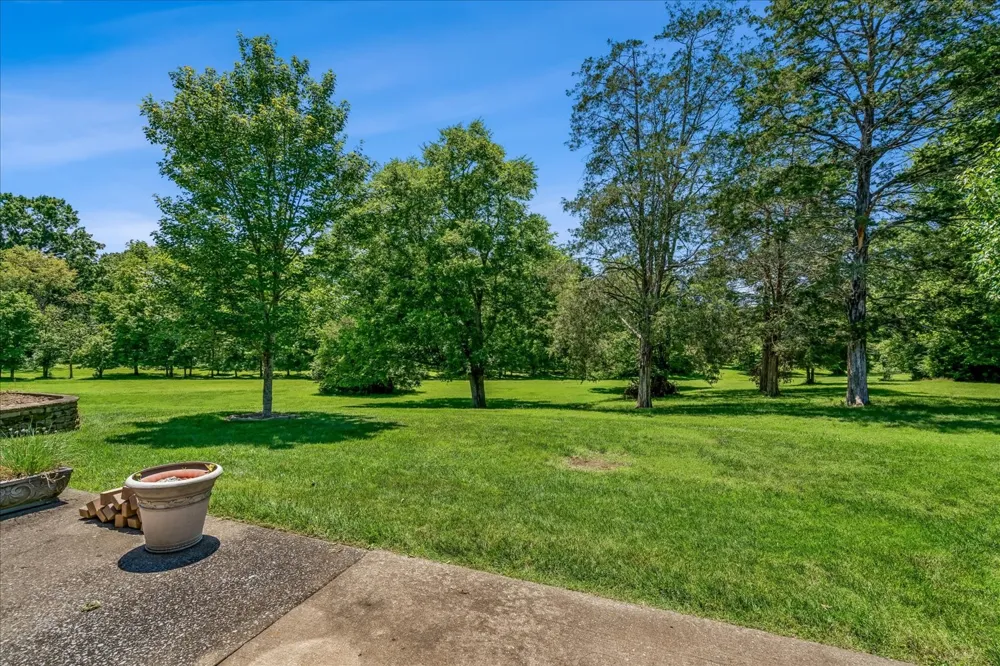 112 Silverstone Ln Hermitage, TN 37076