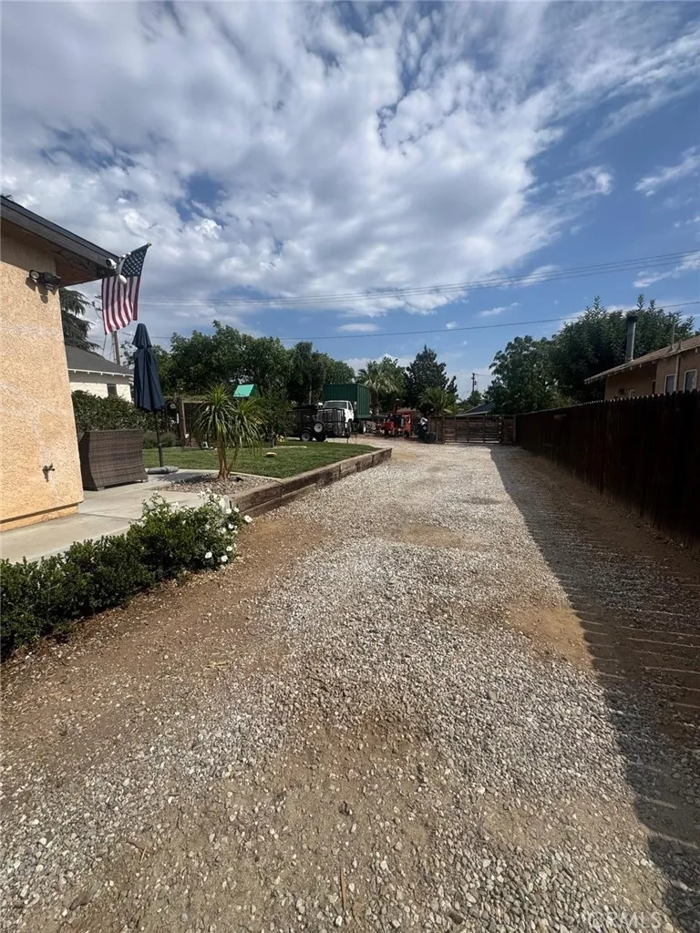 35256 Acacia Yucaipa, CA 92399