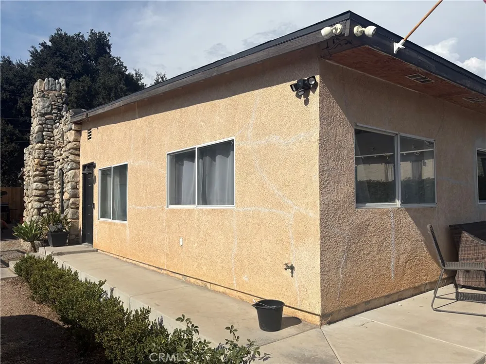 35256 Acacia Yucaipa, CA 92399