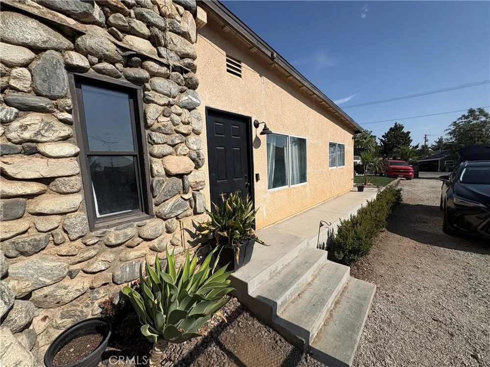 35256 Acacia Yucaipa, CA 92399