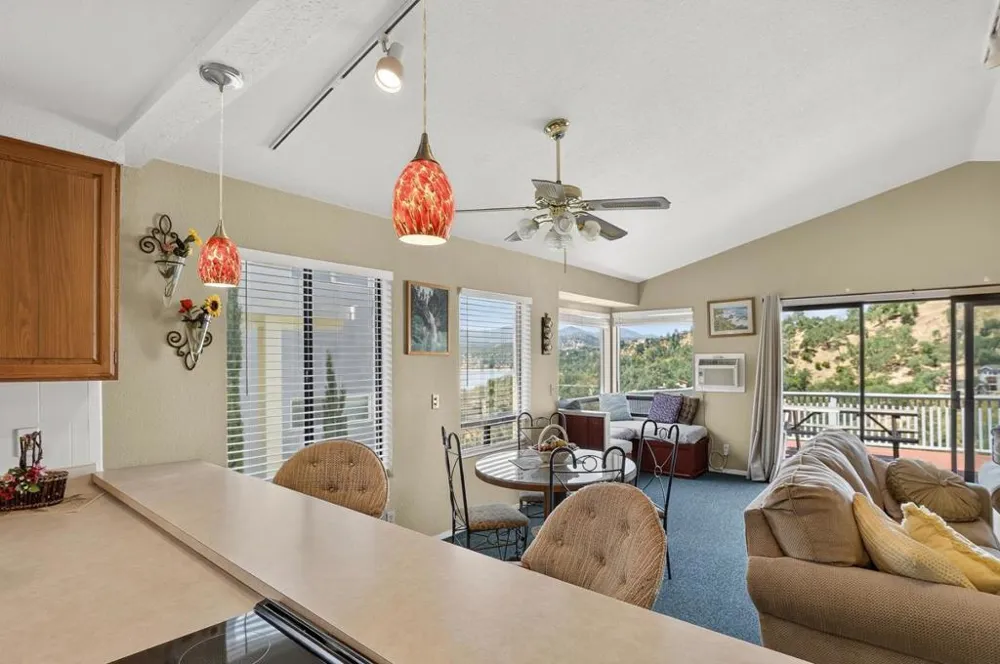 2537 Shoreline Road Bradley, CA 93426
