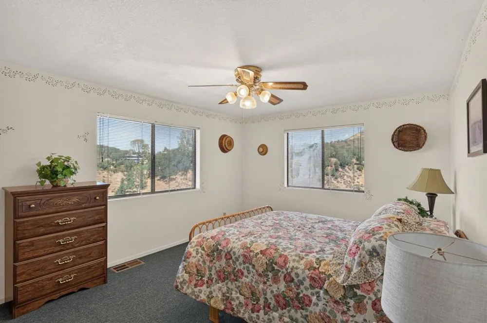 2537 Shoreline Road Bradley, CA 93426