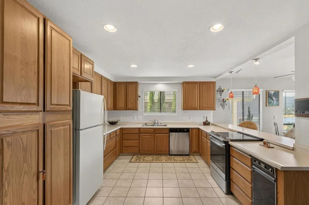2537 Shoreline Road Bradley, CA 93426