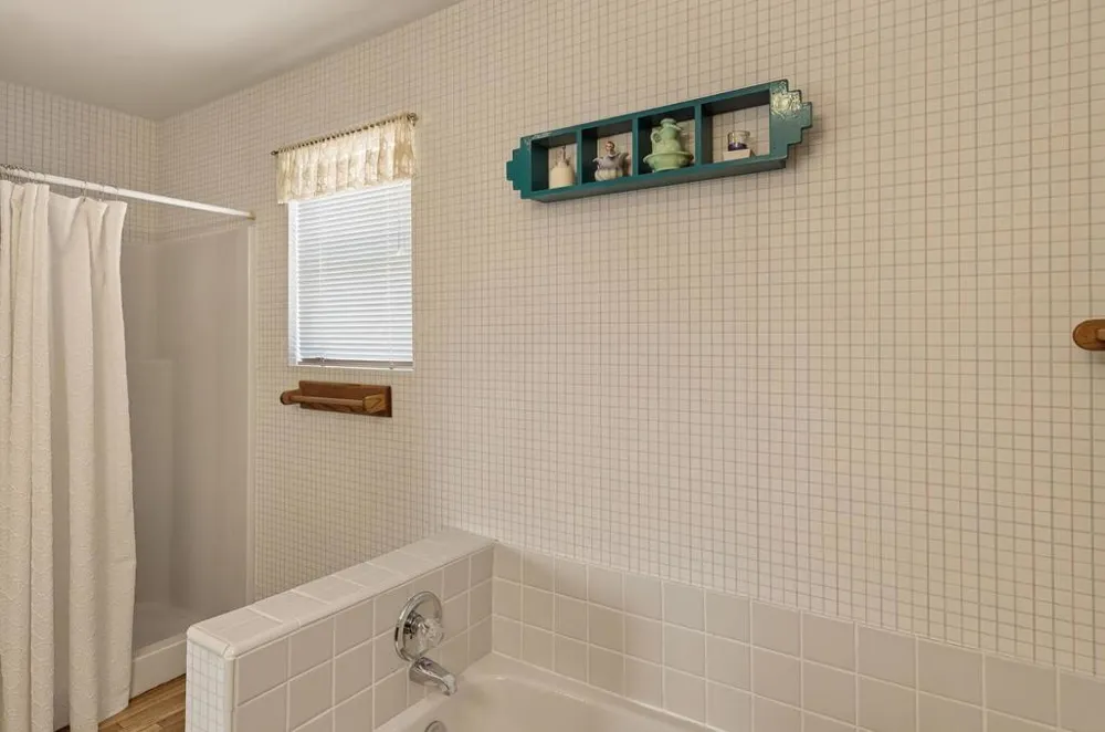 2537 Shoreline Road Bradley, CA 93426