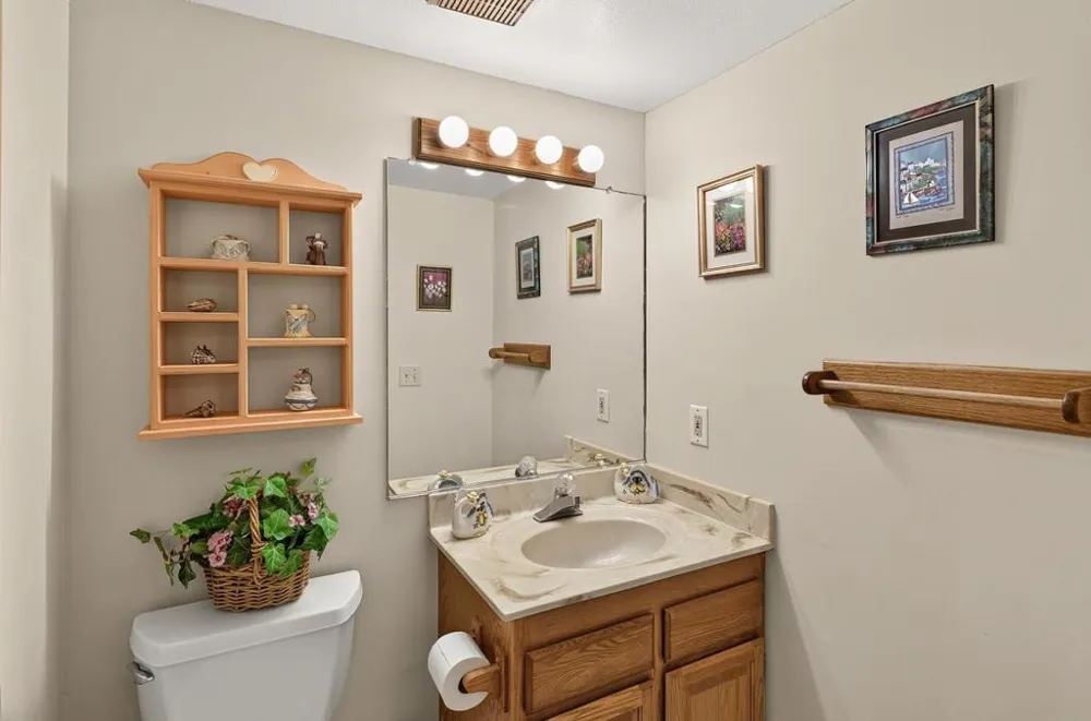 2537 Shoreline Road Bradley, CA 93426