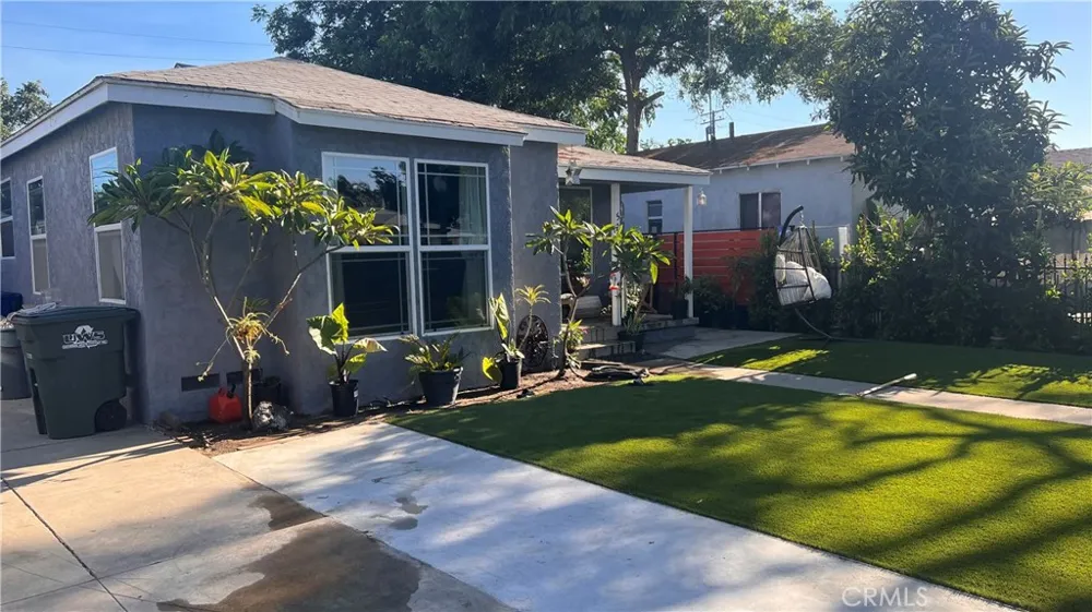 5234 Duncan South Gate, CA 90280