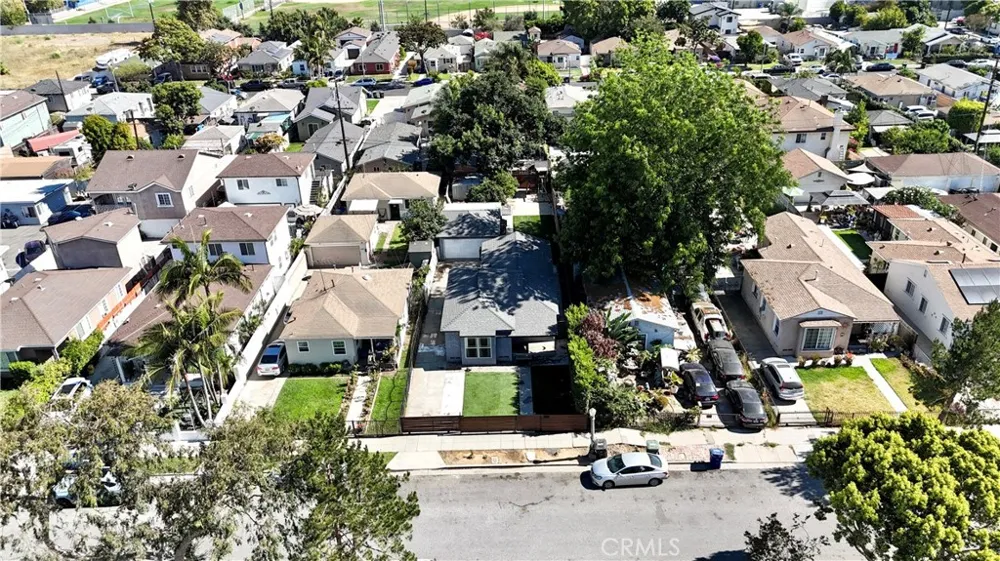 5234 Duncan South Gate, CA 90280