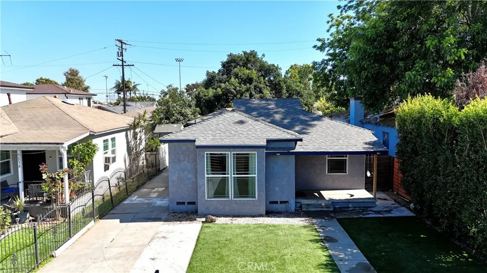 5234 Duncan South Gate, CA 90280