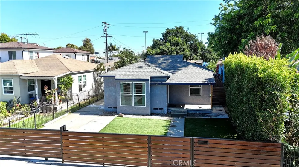 5234 Duncan South Gate, CA 90280