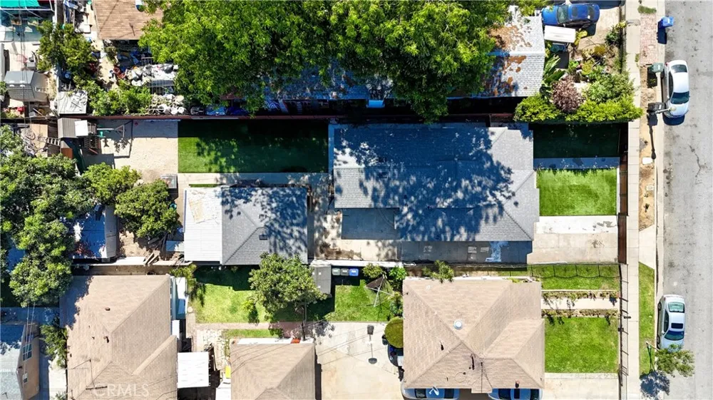 5234 Duncan South Gate, CA 90280