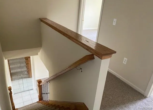 2979 LOVINGTON DR. Troy City, MI 48083