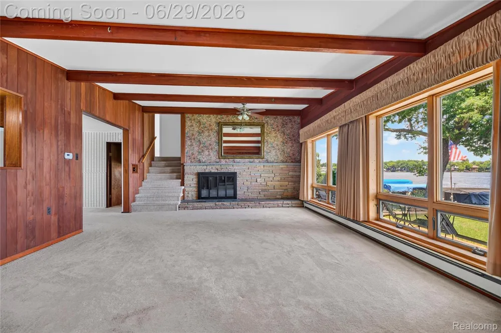 91 Crescent Avenue Lake Orion Village, MI 48362